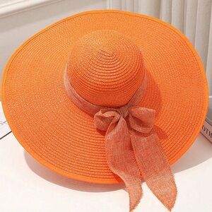 🆕 Floppy Straw Beach Hat